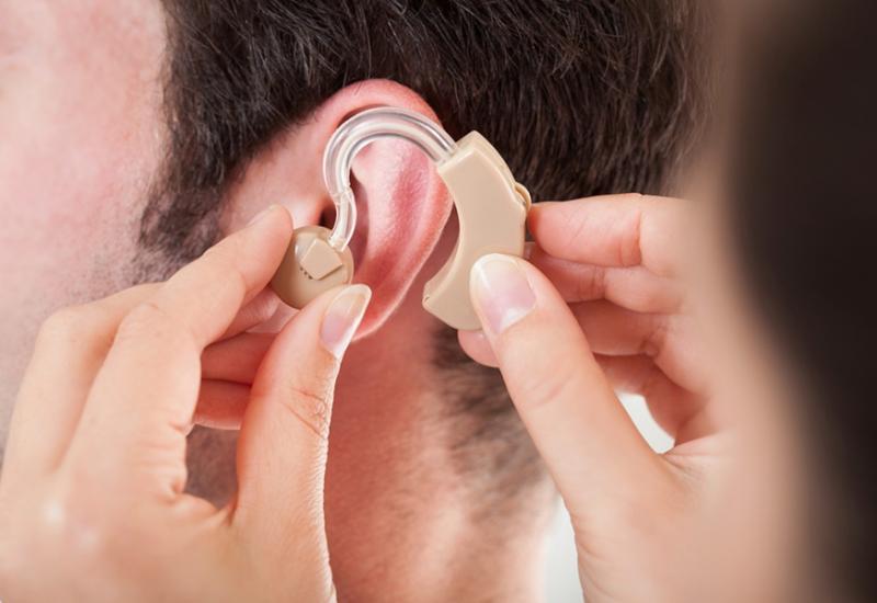 Svaka četvrta osoba patit će od problema sa sluhom 2050. godine
